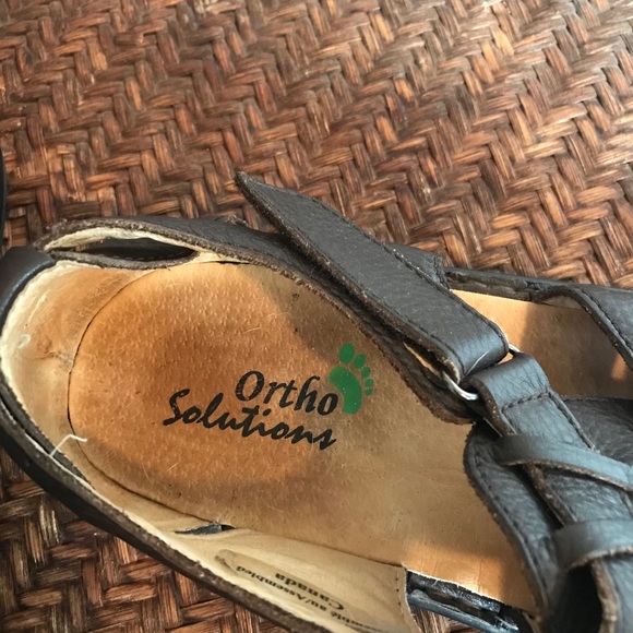 Men’s Leather Sandals - Picture 3 of 6